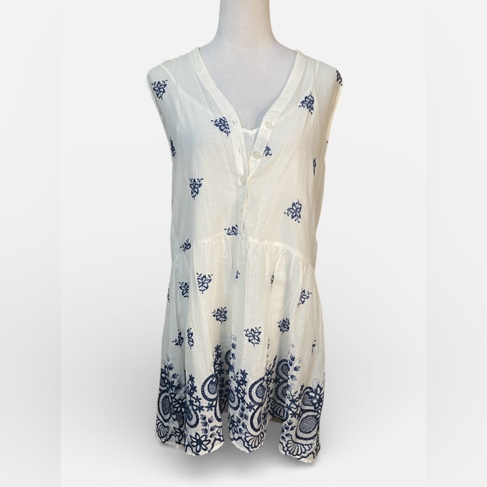NWT UMGEE EMBROIDERED SLEEVELESS DRESS